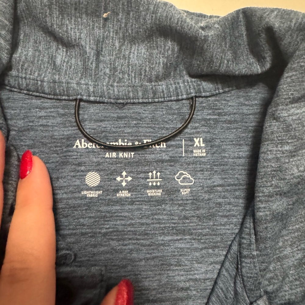 Abercrombie & Fitch Polo - Picture 3 of 3